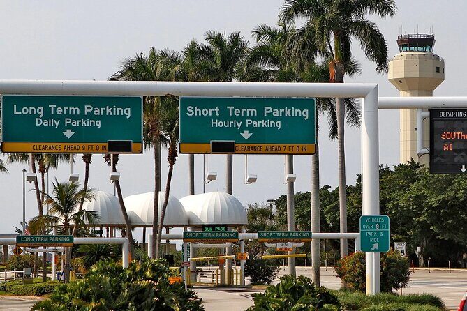 Limo Service Transfer To or From Palm Beach Airport and Hotels - An In-Depth Look at the Service