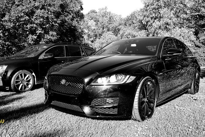 Limoroo, Airport Transfers and Luxe Door to Door Service. - FAQs