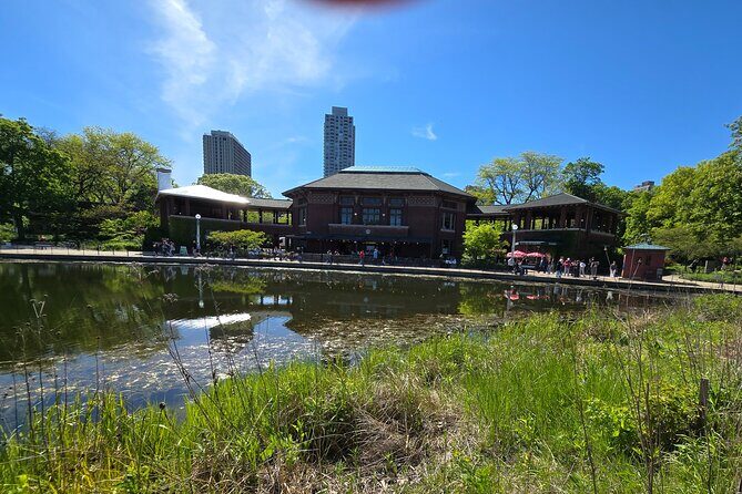 Lincoln Park Nature Museum and Zoo Public Walking Tour - Who Will Love This Tour?