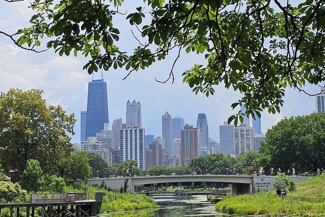 Lincoln Park Nature Museum & Zoo Private Walking Tour - What’s Included and What’s Not