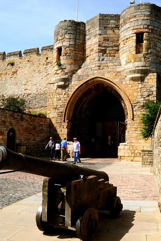 Lincoln: Private Guided Tour/Cathedral, Castle & Magna Carta - Detailed Itinerary