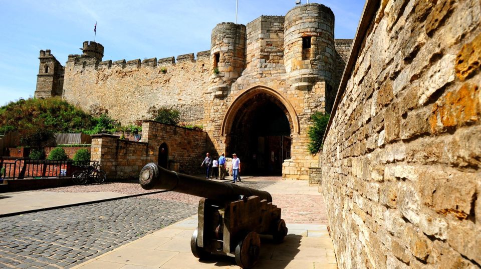 Lincoln: Private Guided Tour/Cathedral, Castle & Magna Carta - Important Visitor Information