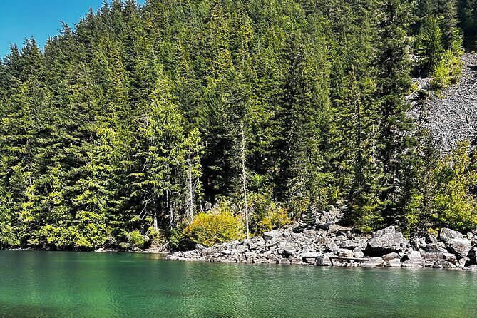 Lindeman and Chilliwack Lakes Sightseeing Tour - A Practical Look at the Lindeman and Chilliwack Lakes Sightseeing Tour