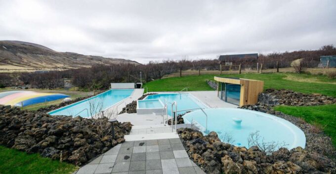 Lindin: Geothermal Bath - How to Get There