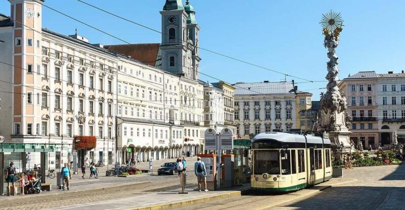 Linz: Private Day Trip to Cesky Krumlov - Detailed Analysis of the Tour Components