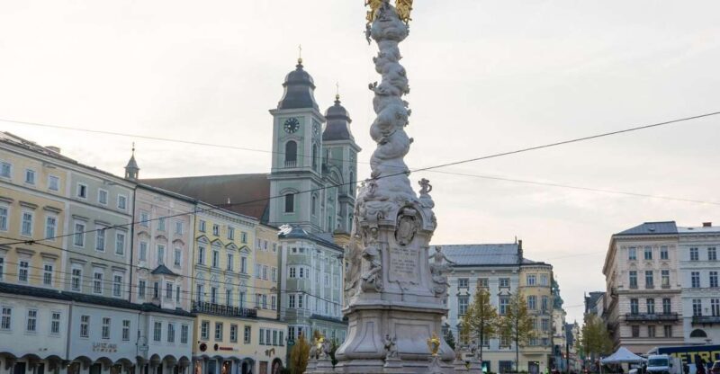 Linz - Private Historic Walking Tour - The Majestic New Cathedral