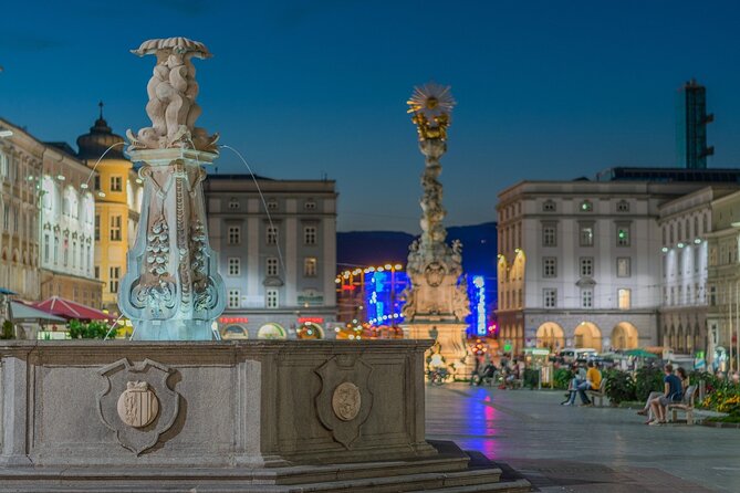 Linz Private Walking Tour With A Professional Guide - Discovering Impressive Architecture