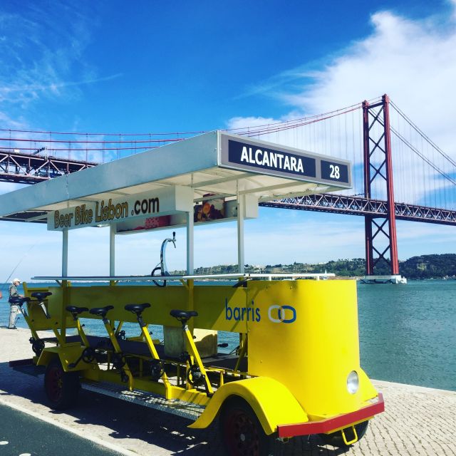 Lisbon: 1-Hour Beer or Sangria Bike Sightseeing Tour - Whats Included