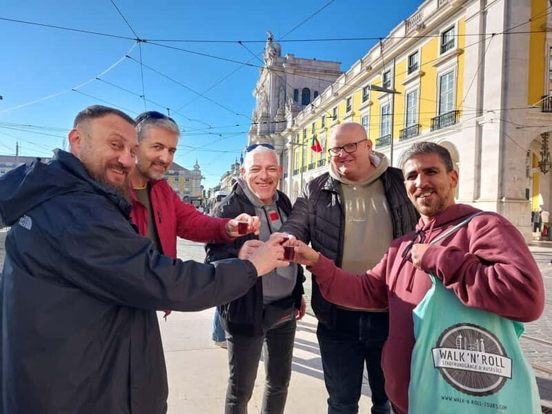 Lisbon: 2.5-hour city tour with 4 local tastings - The Tour Experience in Detail