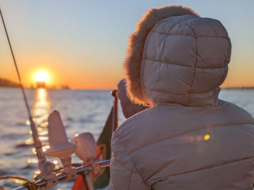 Lisbon: 2 Hr Boat Tour. Exclusive Best Shared Experience. - Booking and Payment