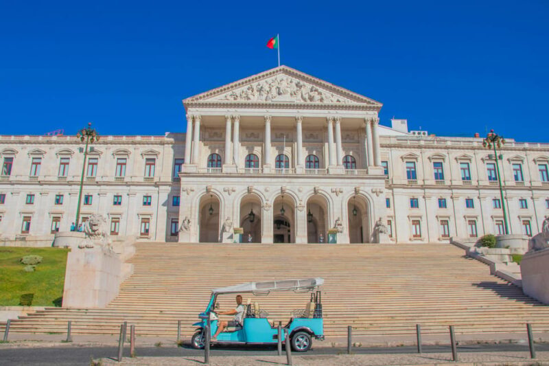 Lisbon: 2h or 4h Private TukTuk Tour with a True Local Guide - Who Will Love This Tour?