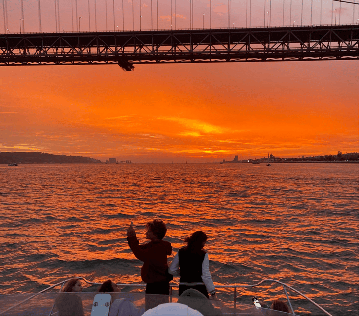 Lisbon: 2h Private Luxury Sunset Cruise with Welcome Drink - What Do Travelers Say?
