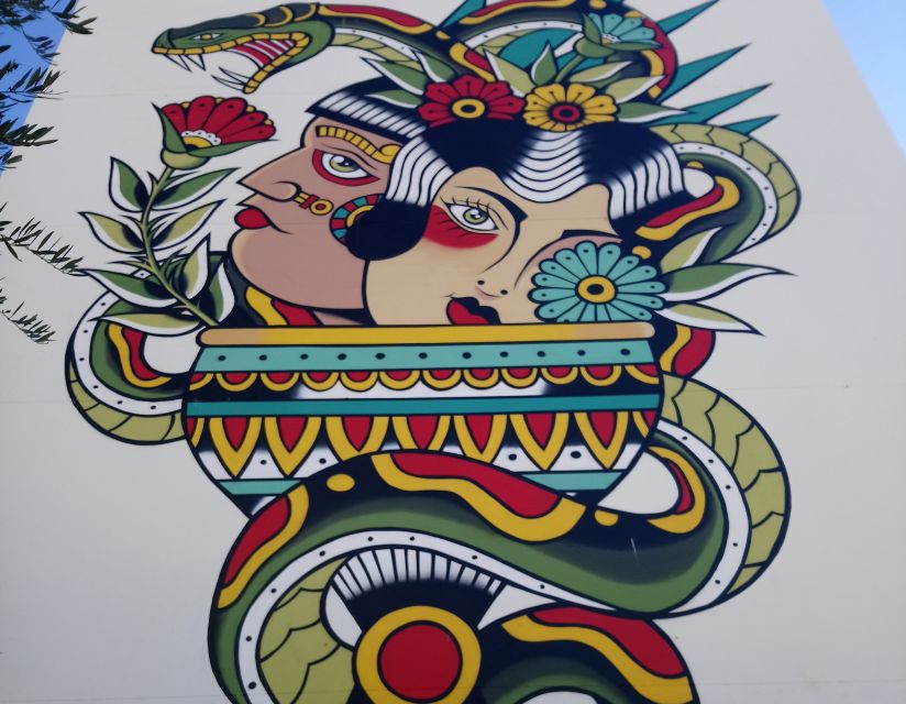 Lisbon: 3-Hour Street Art Tour in an SUV - Graça Neighborhoods Artwork