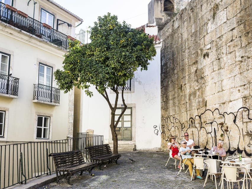 Lisbon: 3 Hours Sightseeing Tour by Eletric Car - Key Points
