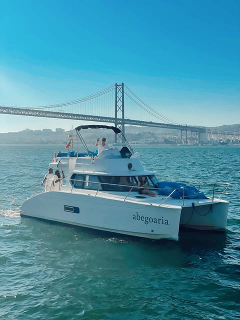 Lisbon: 4h Private Luxury Catamaran Tour with Welcome Drink - Wrapping It Up