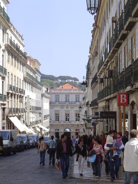 Lisbon: 7 hills Tuk Tuk pivate Tour with Local Guide - Whats Included & What You Should Know
