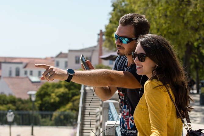 Lisbon: Alfama Walking Tour + Tagus River Cruise - Tagus River Cruise Experience