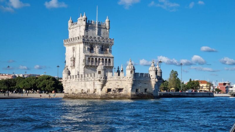 Lisbon: Alma Nobre  The Finest Tagus Cruise Experience - Key Points
