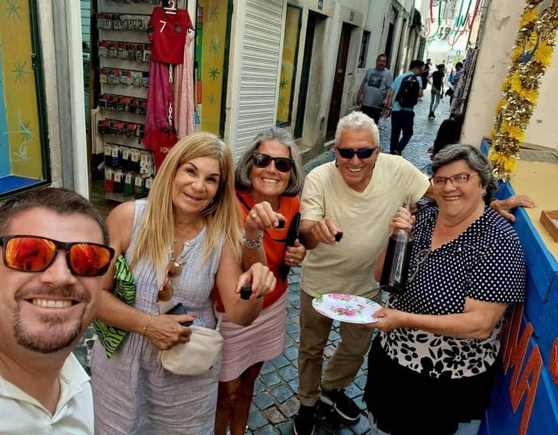 LISBON: Amazing Tuktuk tours with a local portuguese guide - A Fun and Informative Way to See Lisbon