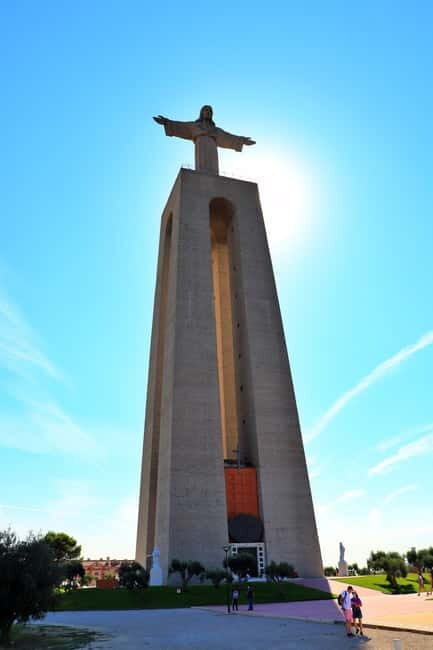 LISBON: Amazing Tuktuk tours with a local portuguese guide - Who Will Love This Tour?