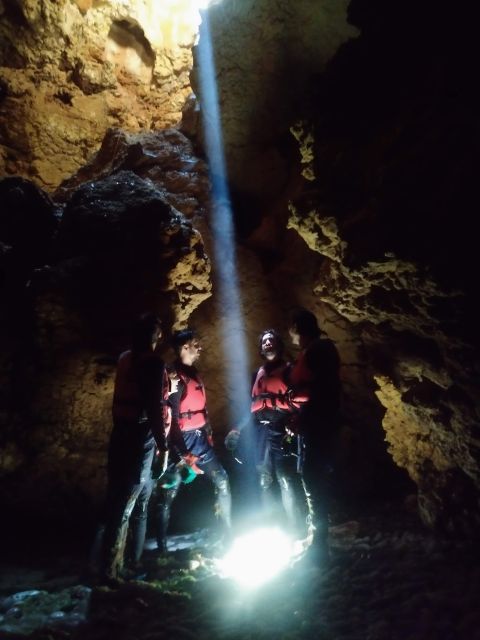 Lisbon: Arrábida All-Inclusive Kayak Adventure Tour - Meeting Location