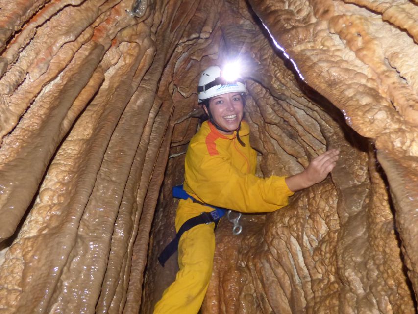 Lisbon: Arrábida Natural Park Cave Tour With Guide - Location and Meeting Point