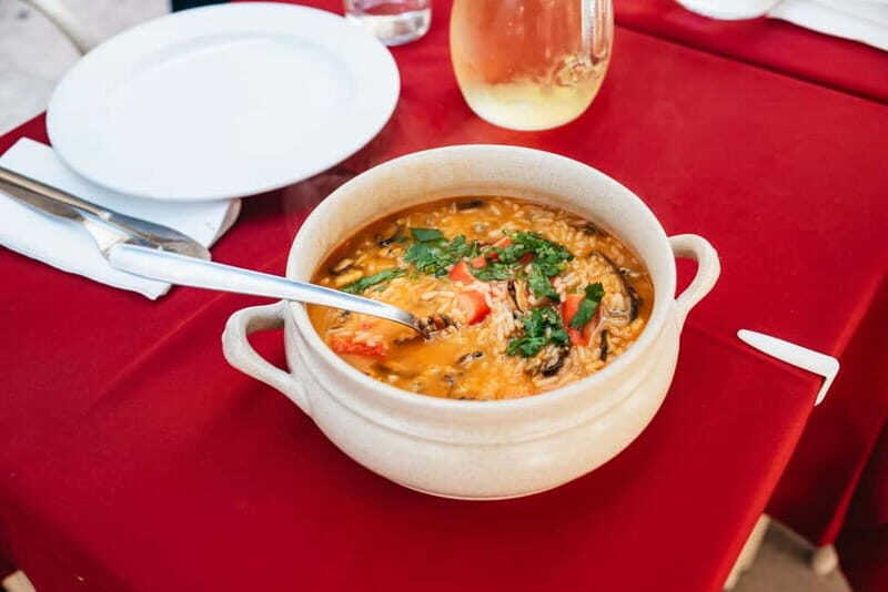 Lisbon: Baixa District Food Tour with Dinner and Drinks - Considerations for Travelers