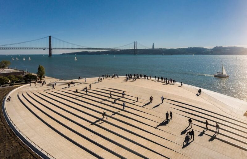 Lisbon Belém : Private Walking Tour with a Local Guide - The Itinerary: What You’ll See and Do