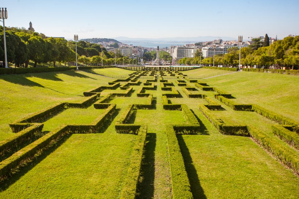 Lisbon Bike Tour: Downtown Lisbon to Belém - Visiting Belém