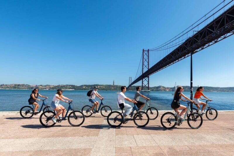 Lisbon Bike Tour: Langs de rivier van Belém naar Lissabon - Authentic Experiences and Traveler Feedback