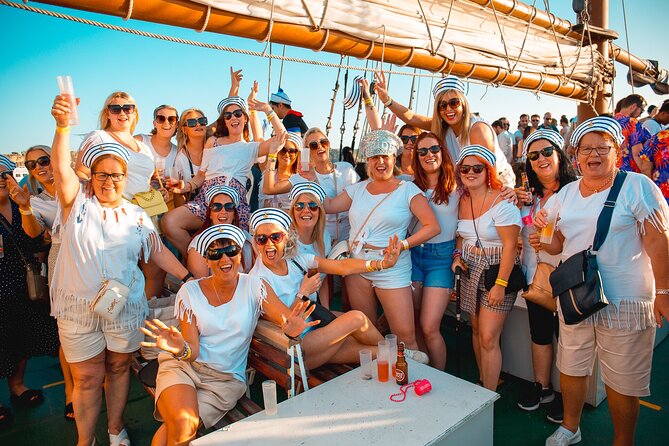 Lisbon Boat Party / Amazing Sunset Sailing Tour - Transportation and Meeting Point