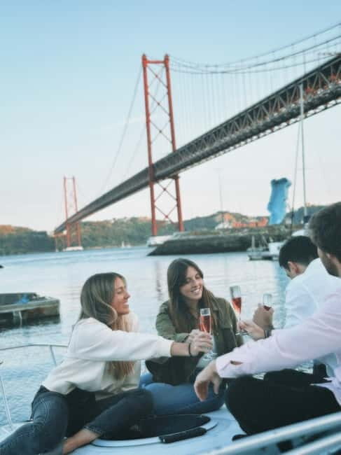Lisbon: Boat Tour with a Drink in a motor boat - Who Should Consider This Tour?