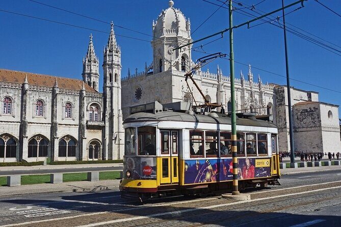 Lisbon car tour 3 hours - Who Will Love This Tour?