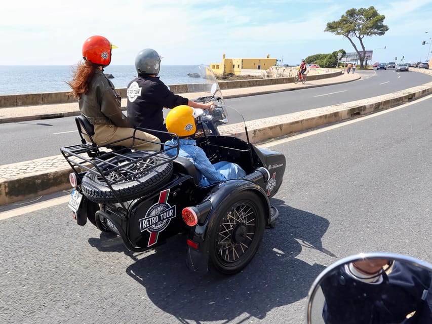 Lisbon : Cascais-Cabo da Roca Motorcycle side-car Tour 2H - The Experience in Practice
