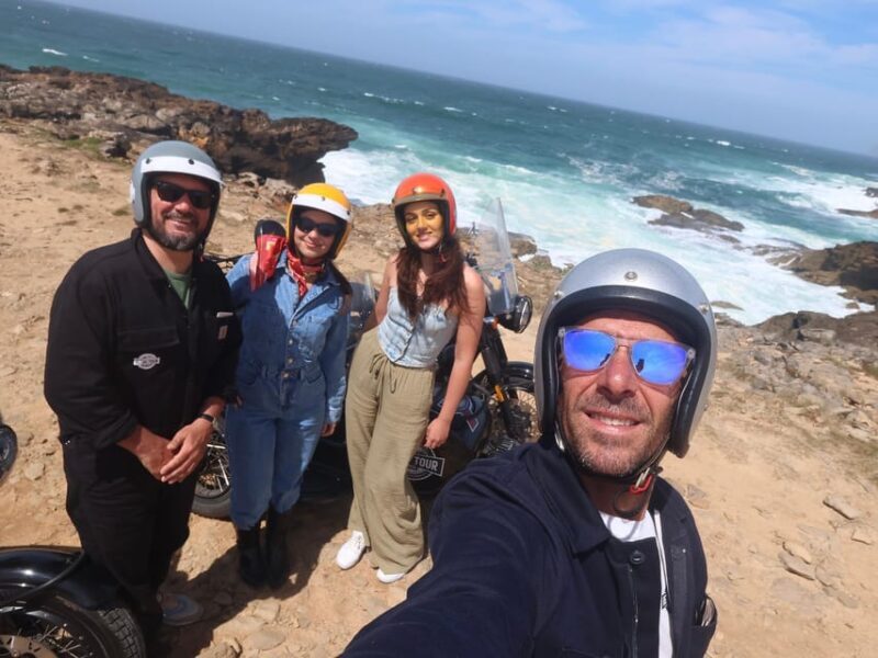 Lisbon : Cascais-Sintra Motorcycle side-car Tour - FAQ
