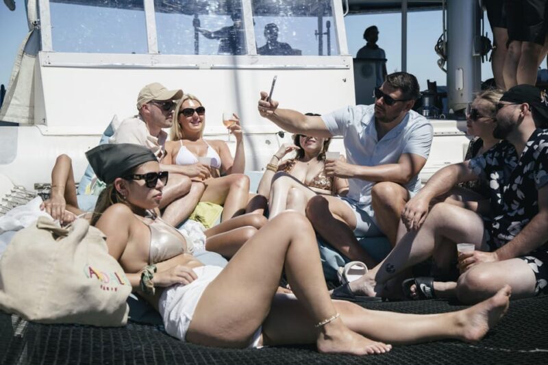 Lisbon: Catamaran Boat Party with Music, Open Bar & Dives - Who Should Consider This Tour?
