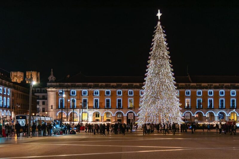 Lisbon: Christmas Flexible Walking Tour - Iconic Landmarks and Scenic Views