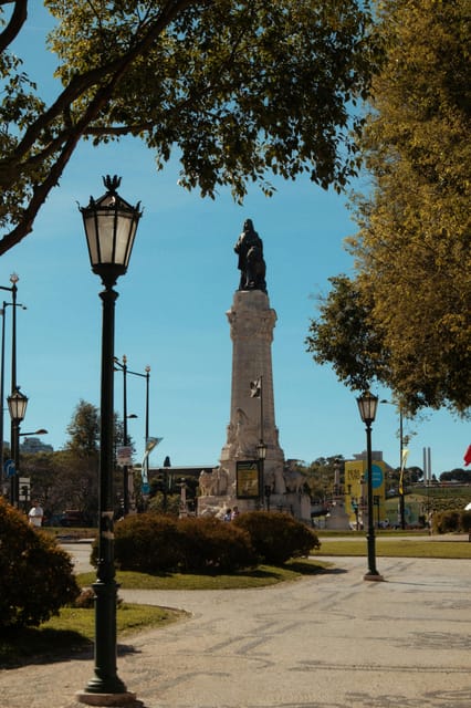 Lisbon: City, Belém, and Cristo Rei Guided Tour - Key Points