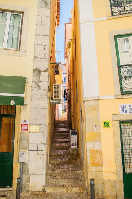 Lisbon: City Highlights Tour with Food Tastings - Practical Tips & Important Details