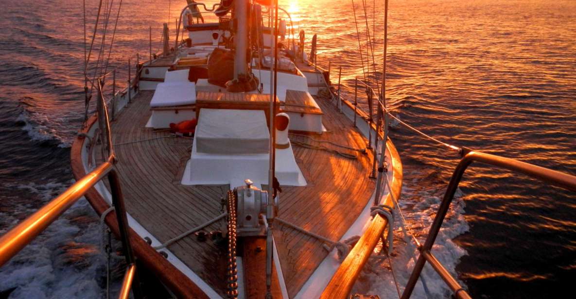 Lisbon: Daylight or Sunset on a Vintage Sailboat - Meeting Point and Location