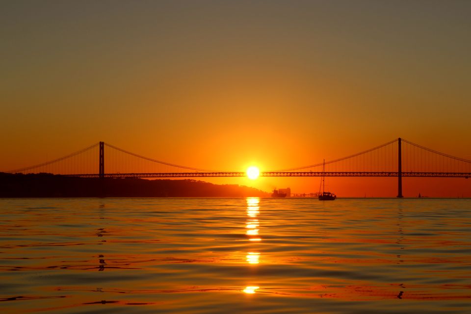 Lisbon: Daylight or Sunset on a Vintage Sailboat - Scenic Route Along the Tagus