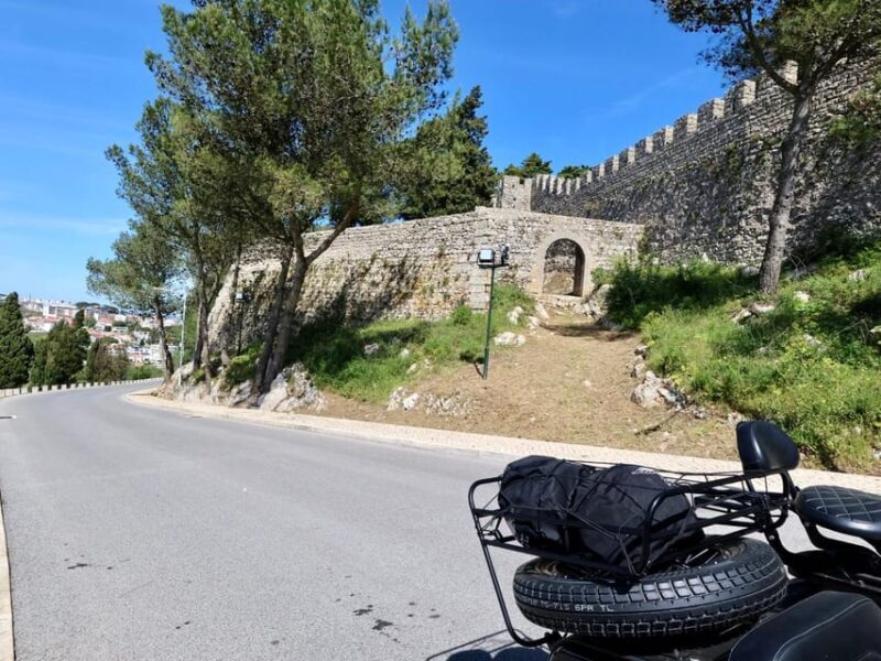 Lisbon : Discover Sesimbra Motorcycle side-car Tour - FAQ