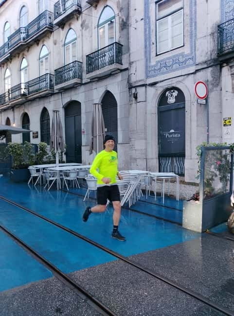 Lisbon: Early Morning Running Tour with Breakfast - An Authentic Morning Adventure in Lisbon