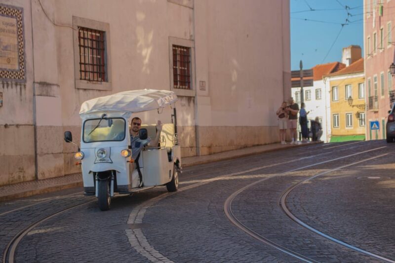 Lisbon: Early Morning TukTuk Tour - hotel/cruise ship pickup - About the Guides