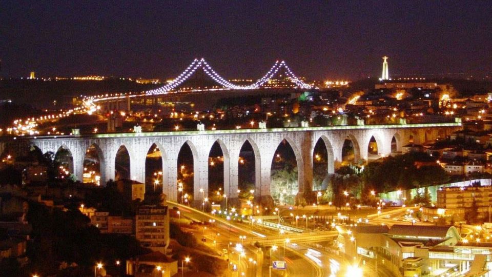 Lisbon: Evening City Tour With Dinner and Live Fado Show - Sightseeing Highlights
