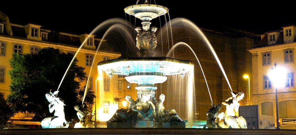 Lisbon: Evening City Tour With Dinner and Live Fado Show - Fado Music Experience