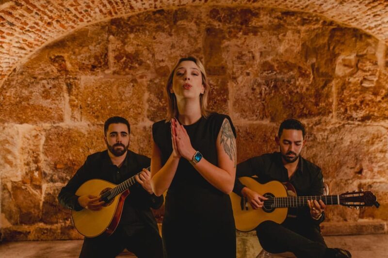 Lisbon: Fado Show with Wine in a Historic Venue - Key Points