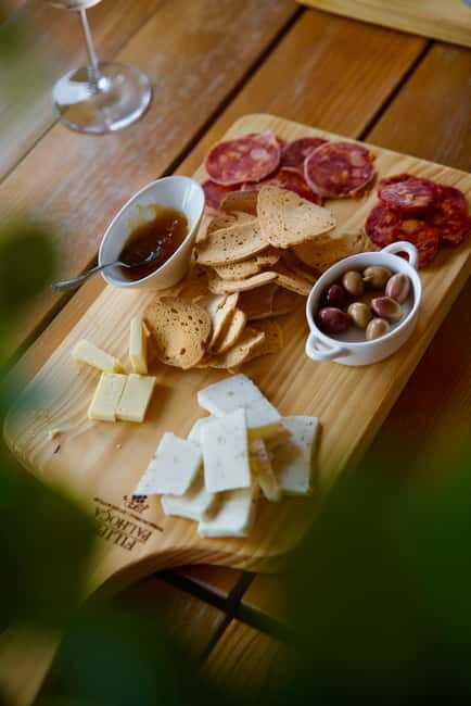Lisbon: Full-Day Wine Tasting Tour in Setúbal ALL INCLUSIVE - Authentic, Delicious, and Well-Organized