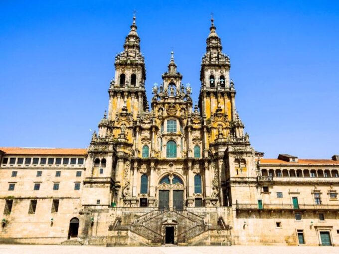 Lisbon: Full Night Tailor Made Private Tour With Your Guide - Business Activities and Executive Service