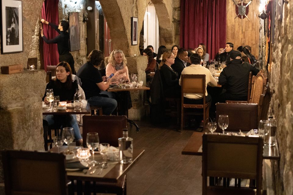 Lisbon: Guided Fado Walking Tour With Dinner and Live Show - Meeting Point and Location